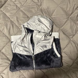 Women north face vest